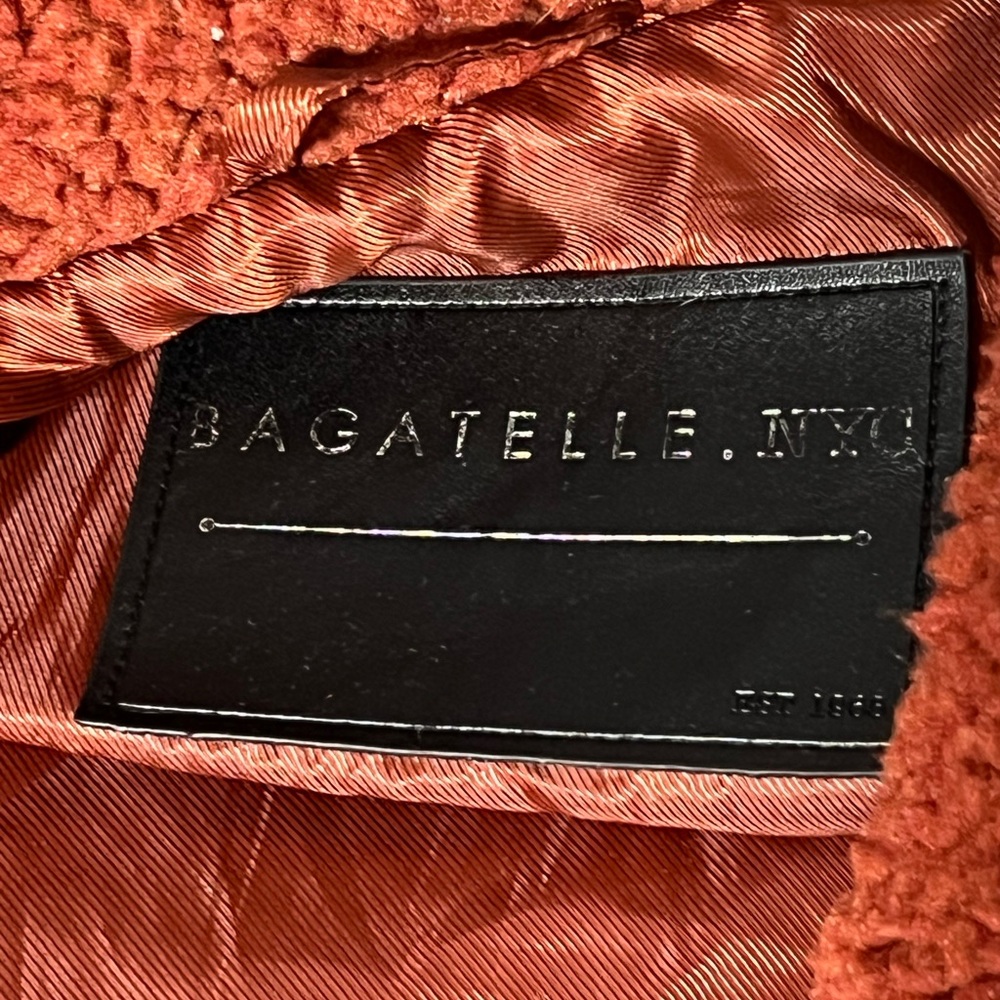 BAGATELLE NYC Rust Teddy Faux Fur Zip Front Jacket - L - Picture 4 of 6